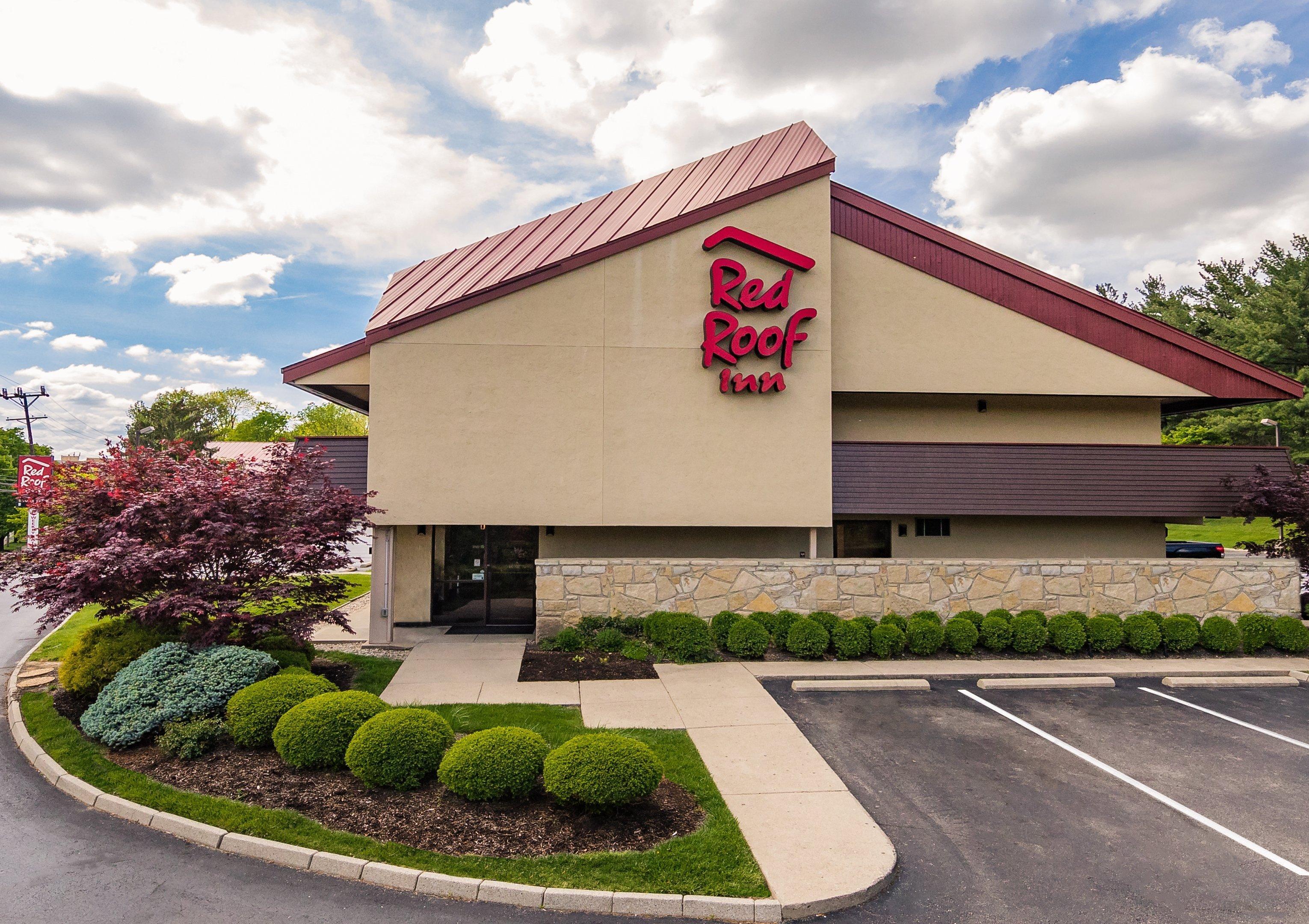 Red Roof Inn Cincinnati Northeast - Блу-Аш Екстер'єр фото