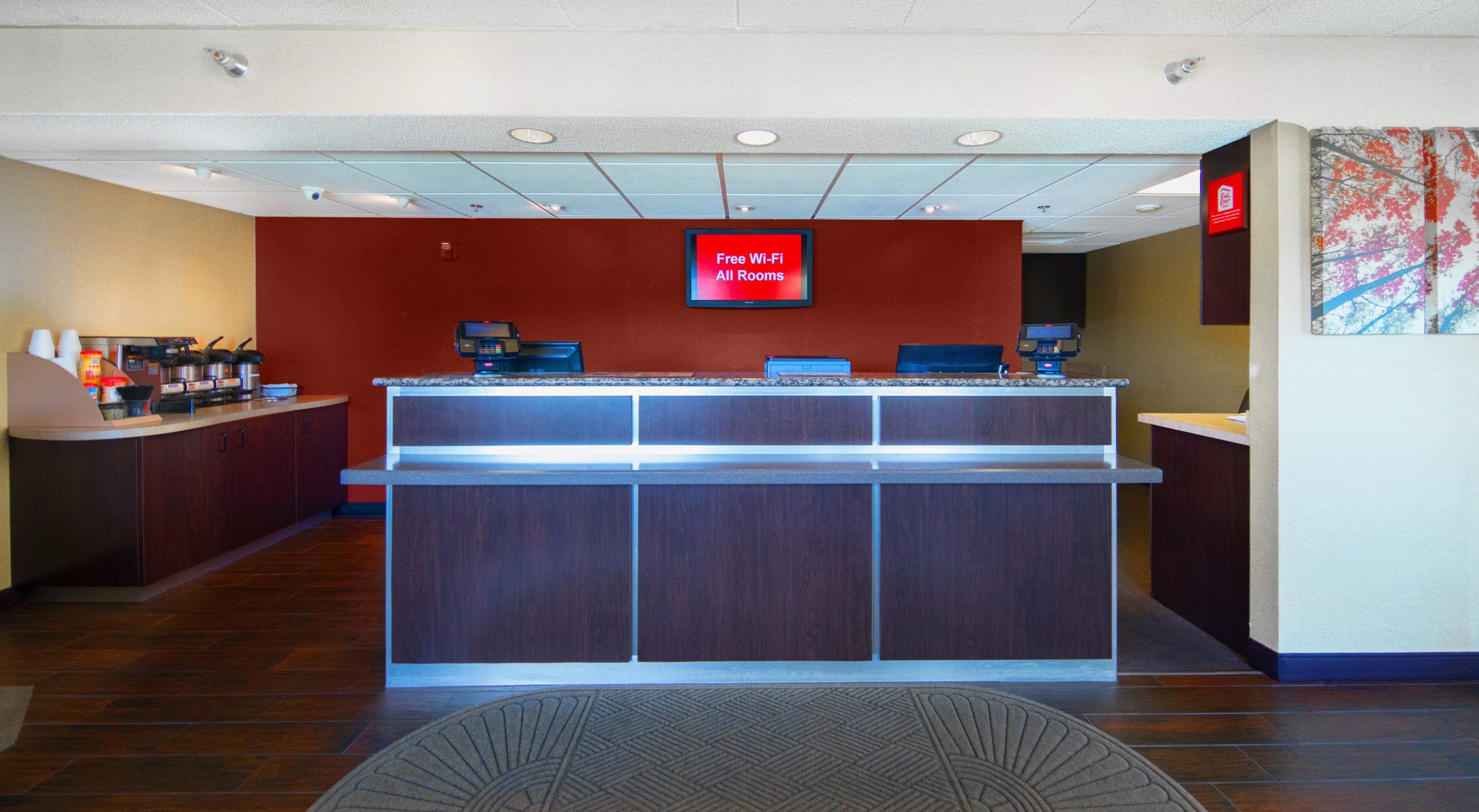 Red Roof Inn Cincinnati Northeast - Блу-Аш Екстер'єр фото