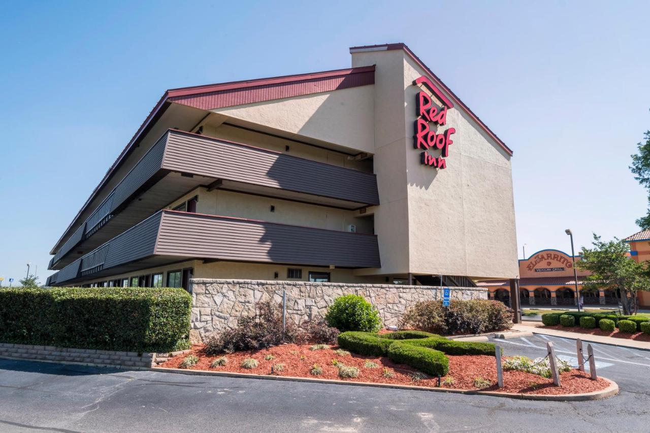 Red Roof Inn Cincinnati Northeast - Блу-Аш Екстер'єр фото