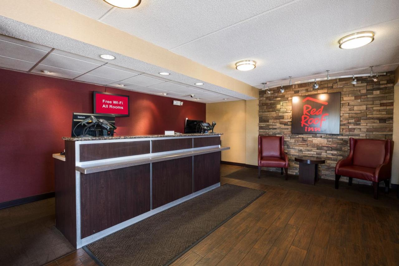 Red Roof Inn Cincinnati Northeast - Блу-Аш Екстер'єр фото