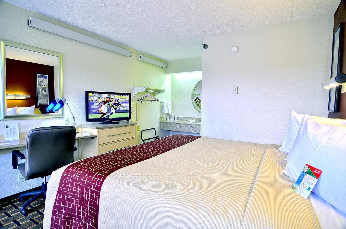 Red Roof Inn Cincinnati Northeast - Блу-Аш Екстер'єр фото