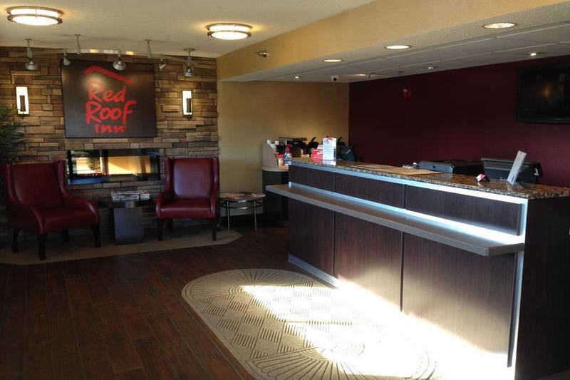 Red Roof Inn Cincinnati Northeast - Блу-Аш Екстер'єр фото